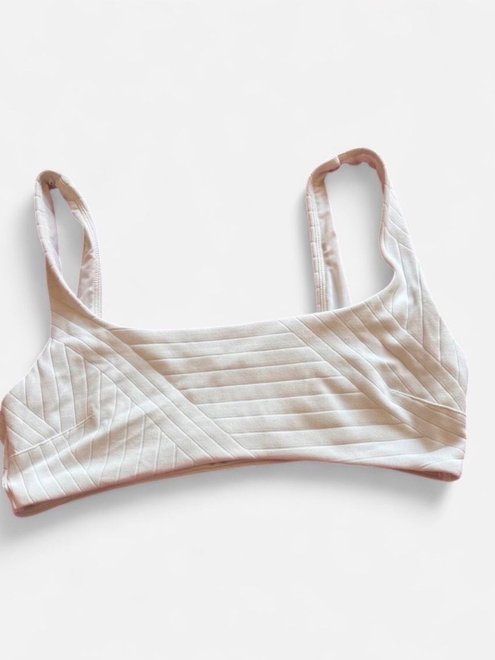 Aerie white bathing suit top with diagonal ribbed texture, size M